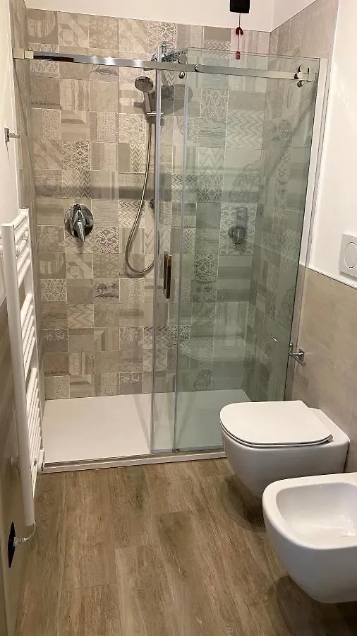 לינה וארוחת בוקר סריאטה Foresteria Green House 1 איטליה